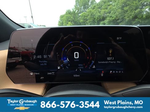 New 2027 Chevrolet Equinox ACTIV w/ Convenience Package III AWD/4WD image 16
