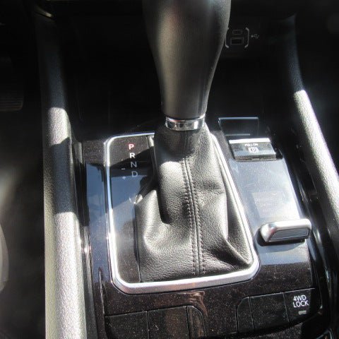 Used 2025 Jeep Compass Limited AWD/4WD image 22