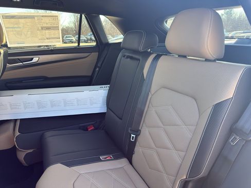 New 2026 Volkswagen Atlas Cross Sport SE FWD image 9