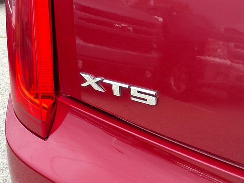 Used 2013 Cadillac XTS Premium FWD image 9