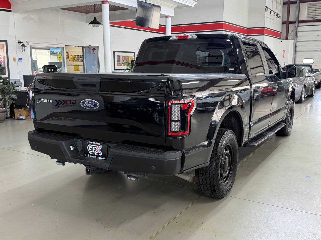 Used 2017 Ford F150 XL w/ XL Power Equipment Group AWD/4WD image 2