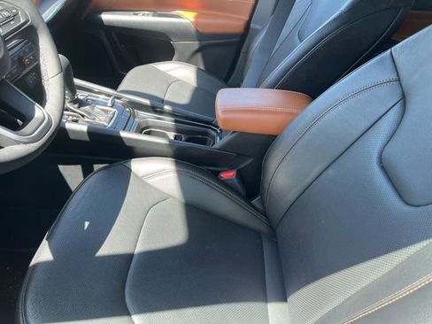 Used 2024 Jeep Compass Limited w/ Elite Group AWD/4WD image 6