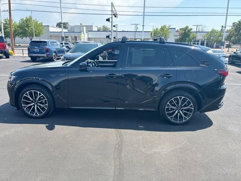 Certified 2025 MAZDA CX-70 3.3 Turbo S w/ Premium Package AWD/4WD image 3