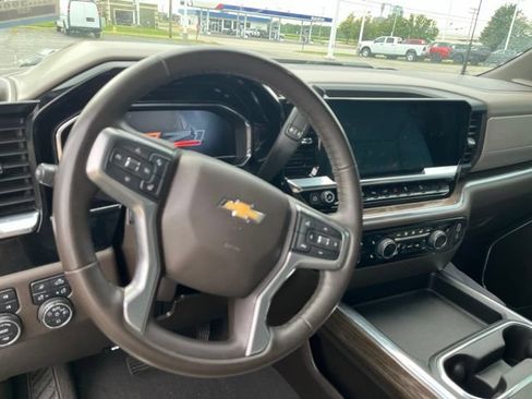 Used 2024 Chevrolet Silverado 2500 LT w/ True North Edition AWD/4WD image 11