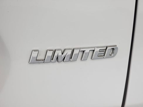Used 2023 Toyota RAV4 Limited image 10