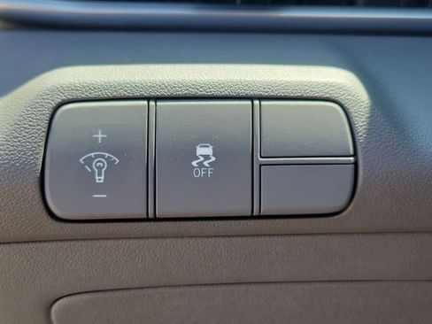 New 2026 Hyundai Elantra Sport FWD image 18