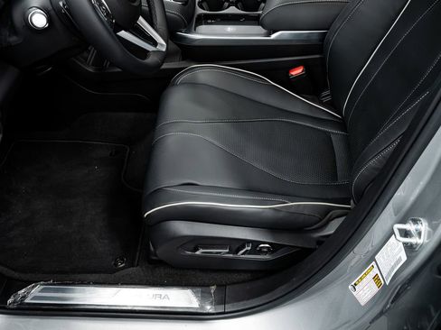 New 2025 Acura RDX Advance Package image 38