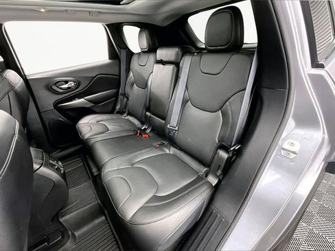 Used 2021 Jeep Cherokee Limited w/ Elite Package image 26