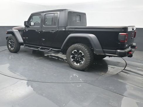 Used 2024 Jeep Gladiator Rubicon w/ Technology Group image 3