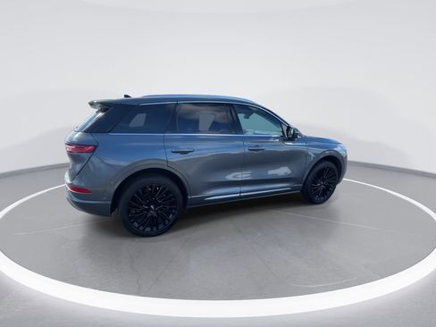 Used 2022 Lincoln Corsair Reserve w/ Equipment Group 201A image 8