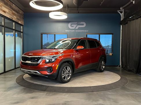 Used 2022 Kia Seltos S AWD/4WD image 7