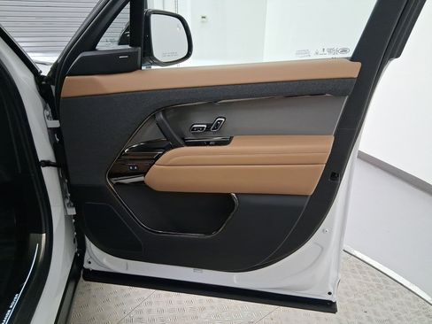 New 2026 Land Rover Range Rover Sport SE image 28