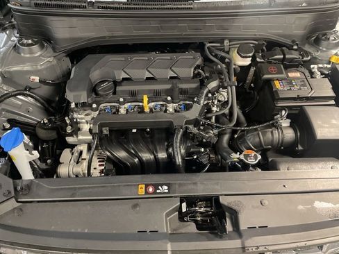 New 2026 Hyundai Venue SEL FWD image 28