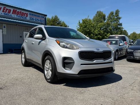 Used 2019 Kia Sportage LX w/ Option Group 017 FWD image 7