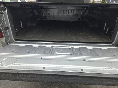 Used 2020 Jeep Gladiator Overland image 16