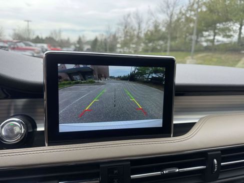 Used 2022 Lincoln Corsair AWD w/ Premium Package image 31