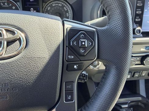 Certified 2023 Toyota Tacoma TRD Off-Road image 8