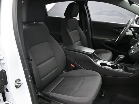 Used 2022 Chevrolet Malibu LS image 36