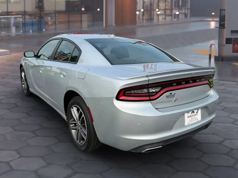 Used 2019 Dodge Charger SXT AWD/4WD image 9