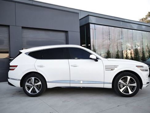 Used 2023 Genesis GV80 2.5T w/ Prestige 20" Package image 4
