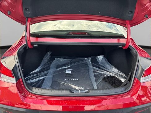 Certified 2025 Hyundai Elantra Sport image 11