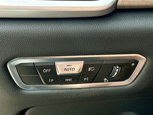 Used 2023 BMW X5 M50i w/ Climate Comfort Package image 10