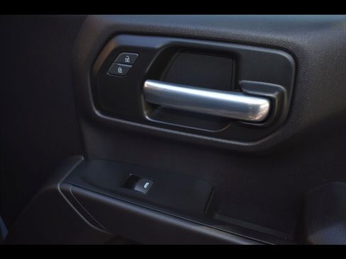 Used 2020 Chevrolet Silverado 1500 Custom Trail Boss image 37