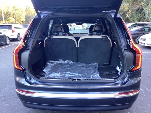 Certified 2026 Volvo XC90 B6 Plus w/ Protection Package Premier AWD/4WD image 35
