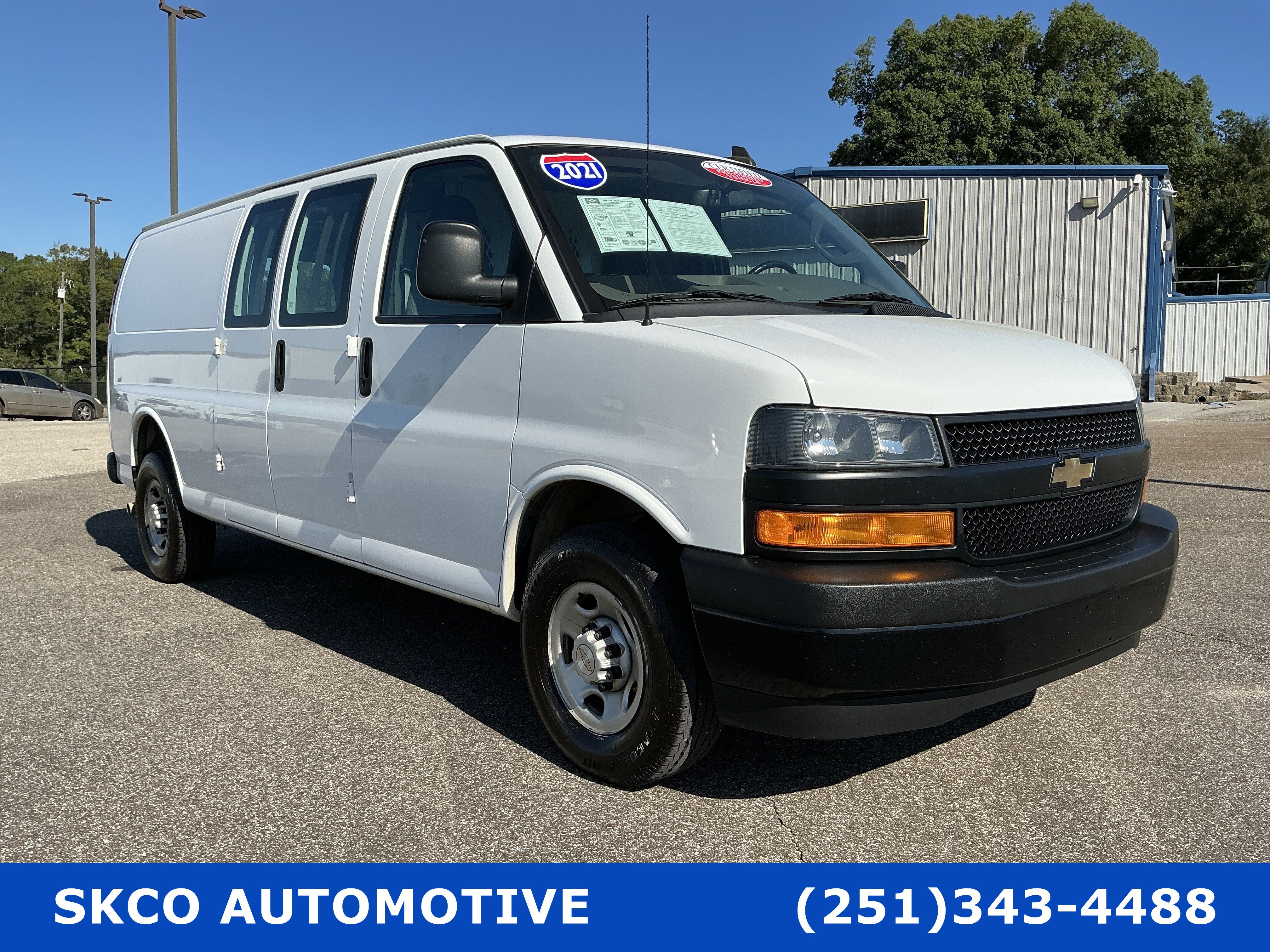 Used 2021 Chevrolet Express 2500 Extended w/ Driver Convenience Package RWD image 7