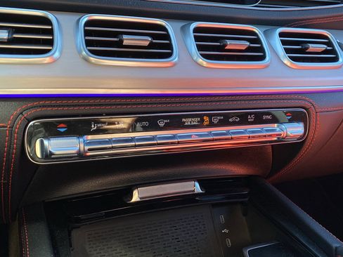 Used 2025 Mercedes-Benz GLE 53 AMG 4MATIC Coupe image 28