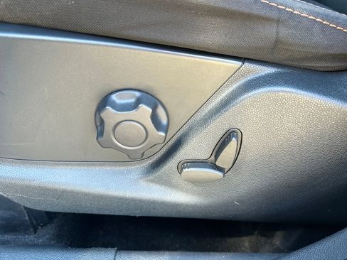 Used 2021 Ford EcoSport SE w/ SE Appearance Package image 14