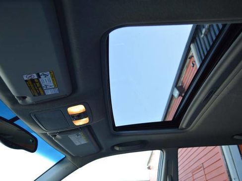 Used 2004 Toyota Highlander Limited AWD/4WD image 59