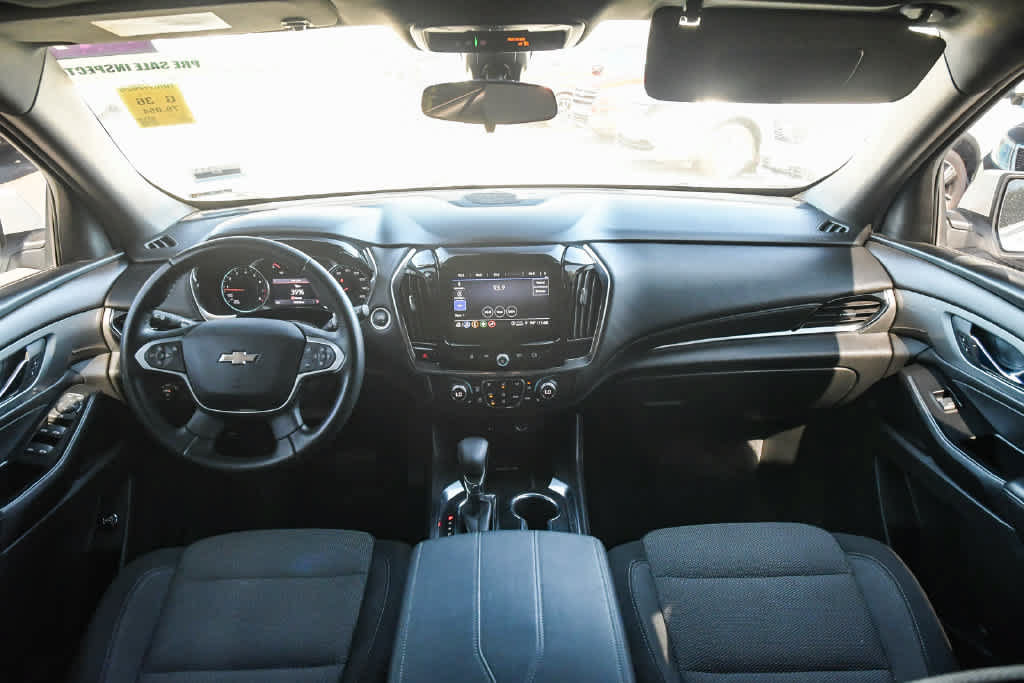Used 2023 Chevrolet Traverse LT FWD image 14