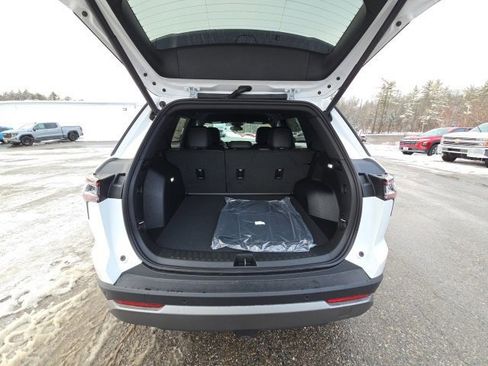 New 2026 Chevrolet Equinox LT w/ Convenience Package II image 27