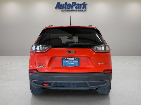 Used 2021 Jeep Cherokee Trailhawk w/ Technology Group AWD/4WD image 6