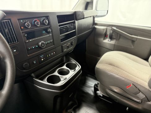Used 2023 GMC Savana 2500 w/ Driver Convenience Package image 16