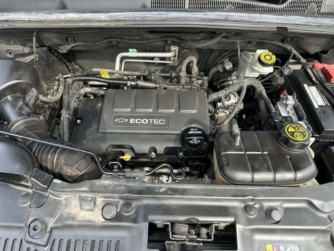 Used 2020 Chevrolet Trax LS image 12