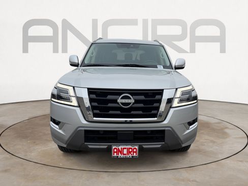 Used 2023 Nissan Armada SV image 6