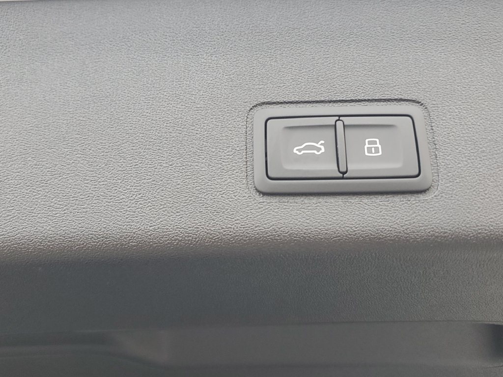 New 2026 Audi Q3 quattro 2.0T AWD/4WD image 16