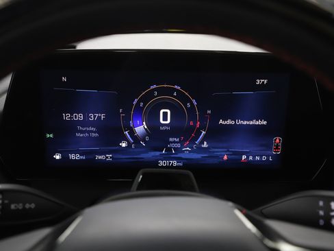 Used 2024 Chevrolet Traverse RS image 27