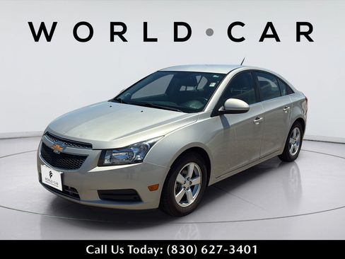 Used 2014 Chevrolet Cruze LT FWD image 10