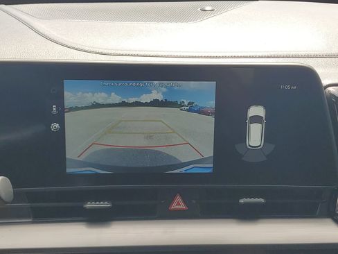 Used 2023 Kia Sportage EX FWD image 17