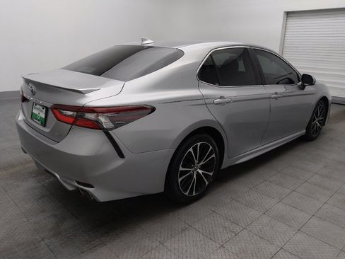 Used 2021 Toyota Camry SE image 9