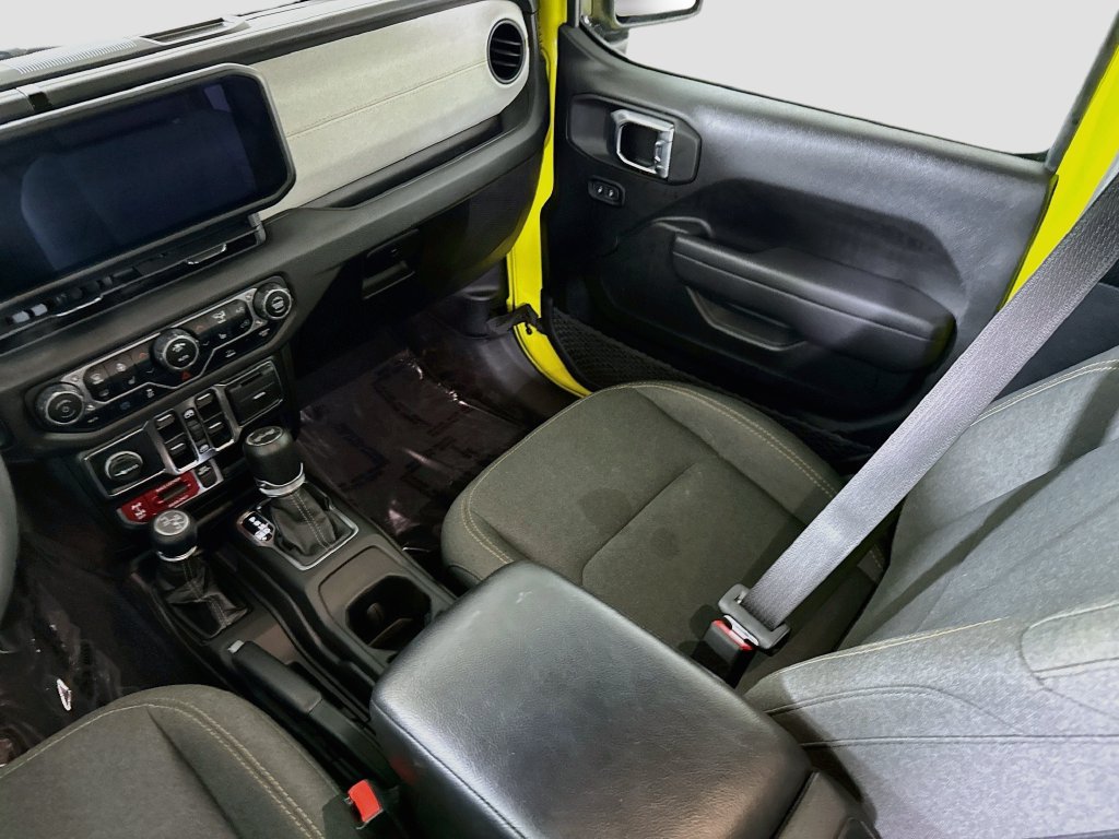 Used 2024 Jeep Wrangler Unlimited AWD/4WD image 25