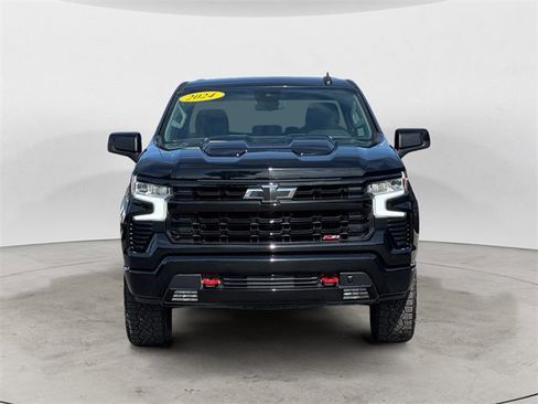 Used 2024 Chevrolet Silverado 1500 LT Trail Boss image 2