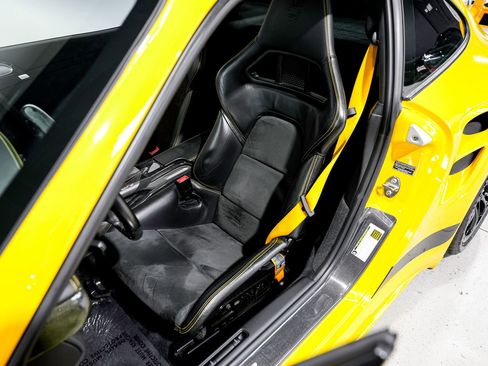 Used 2008 Porsche 911 GT2 RWD image 17