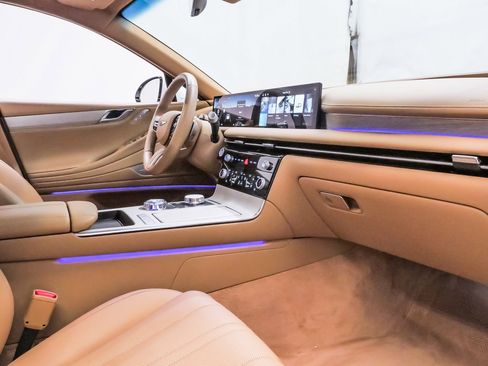 Certified 2025 Genesis G80 2.5T Advanced image 13