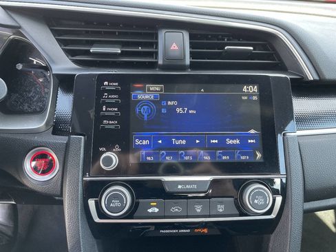 Used 2019 Honda Civic Sport image 11