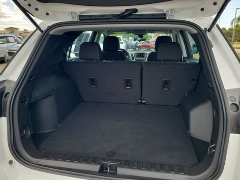Used 2023 Chevrolet Equinox LS FWD image 6