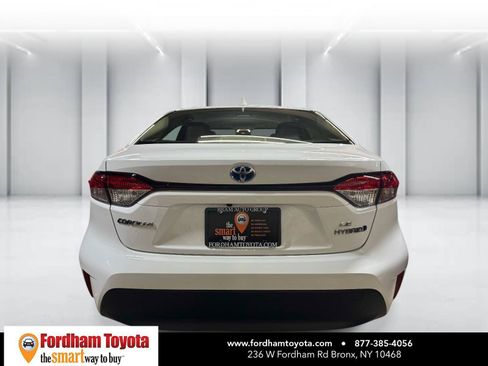 Certified 2024 Toyota Corolla LE FWD image 4